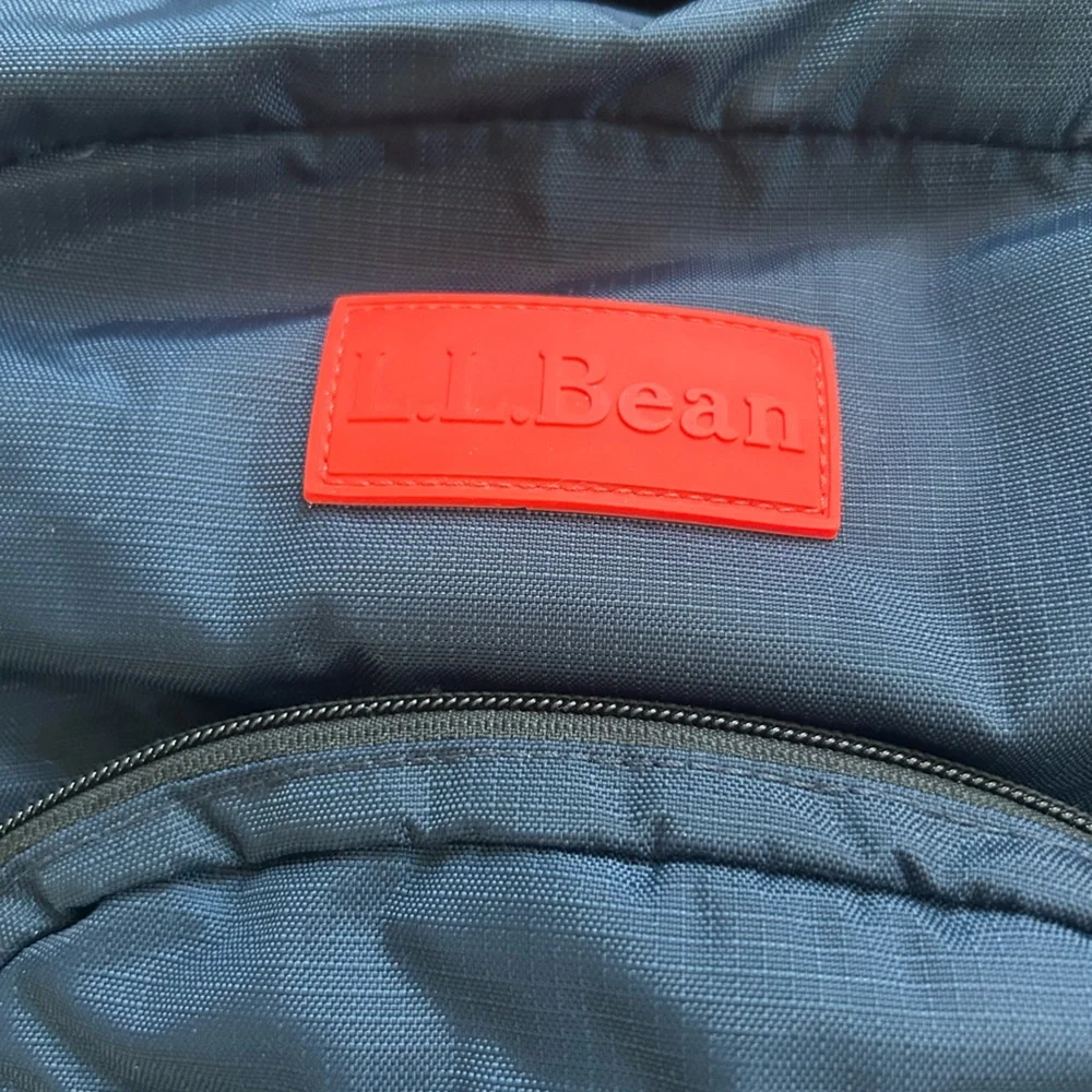 🎒llbean backpack 📚 - Picture 3 of 6